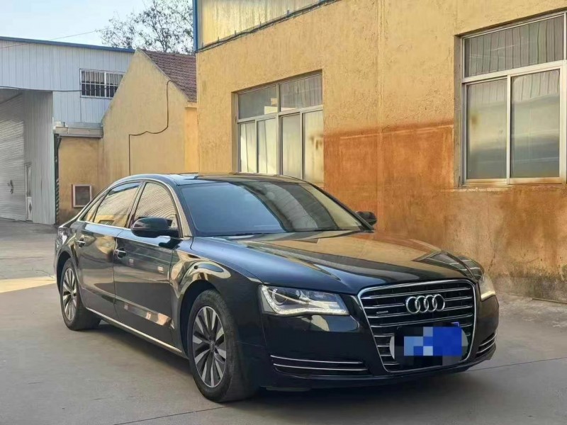 青岛12年奥迪A8L3