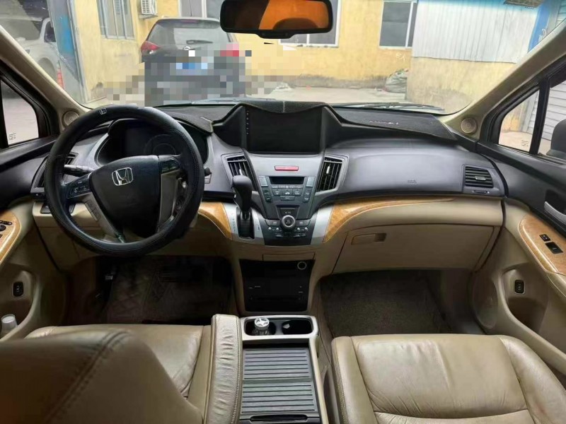 青岛11年本田奥德赛5