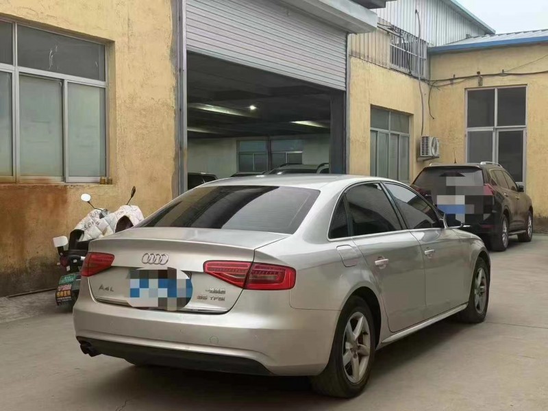 青岛13年奥迪A4L8