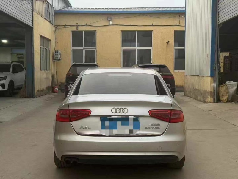 青岛13年奥迪A4L9