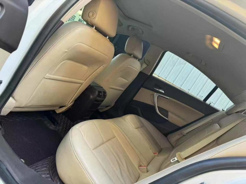 青岛17年别克君威6