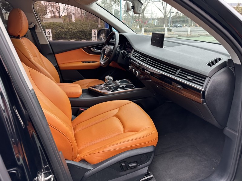 盐城17年奥迪Q76