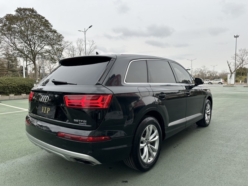 盐城17年奥迪Q78