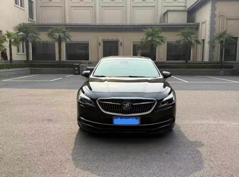 青岛19年别克君越1