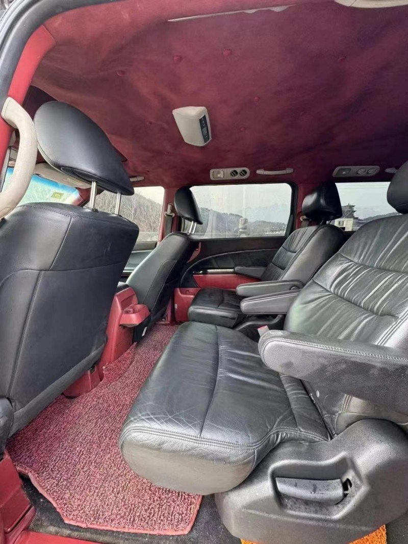 青岛13年本田艾力绅6