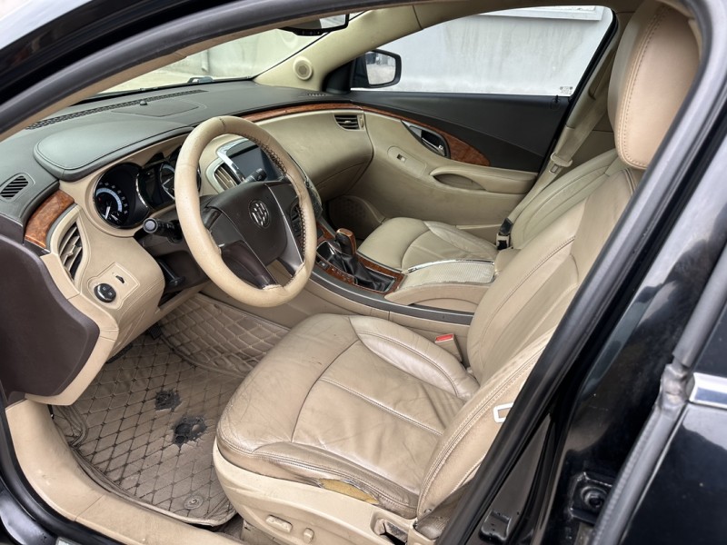 盐城12年别克君越5