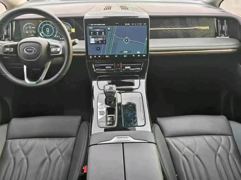 保定23年传祺M86