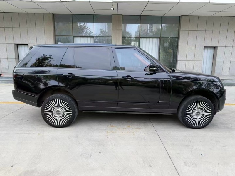 济宁18年路虎揽胜行政7