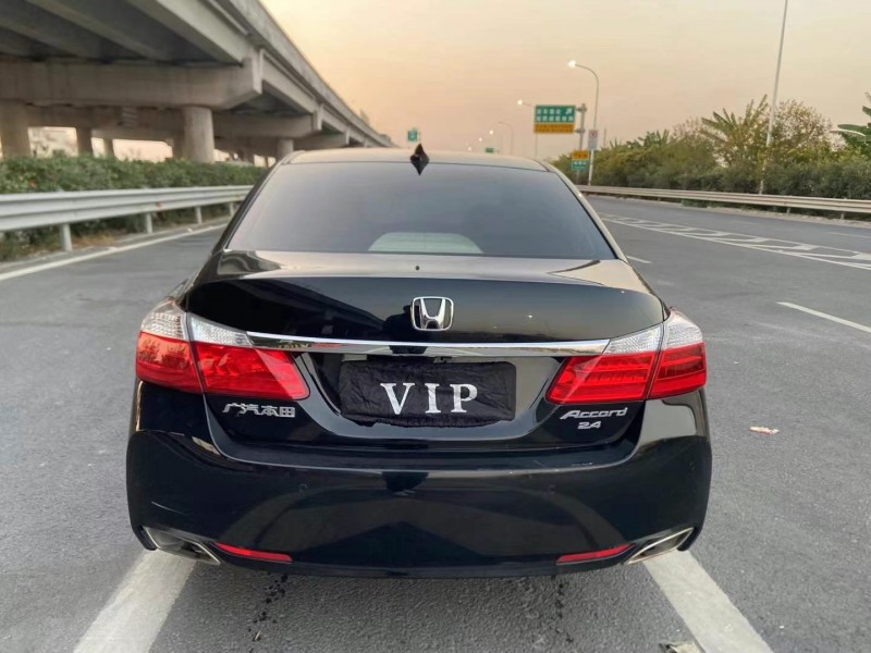 广州13年本田雅阁5