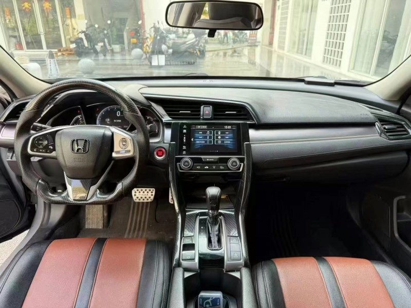 广州16年本田思域5