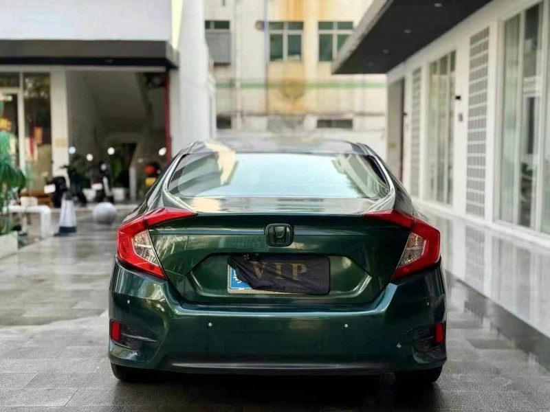 广州16年本田思域9