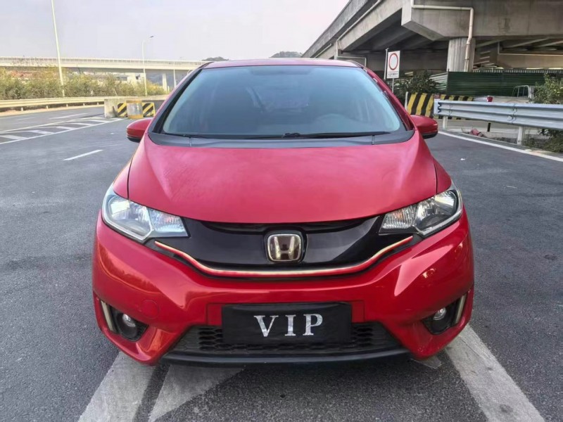 广州17年本田飞度1