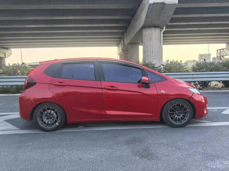 广州17年本田飞度5