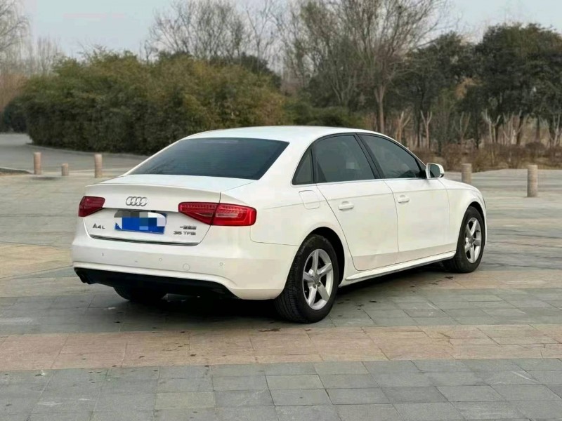 济宁14年奥迪A4L8
