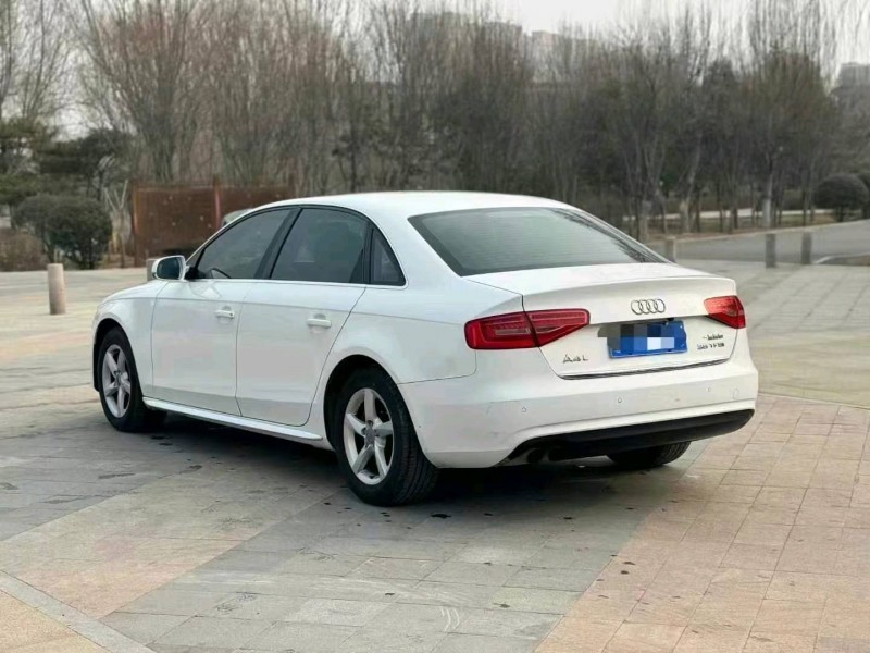 济宁14年奥迪A4L10