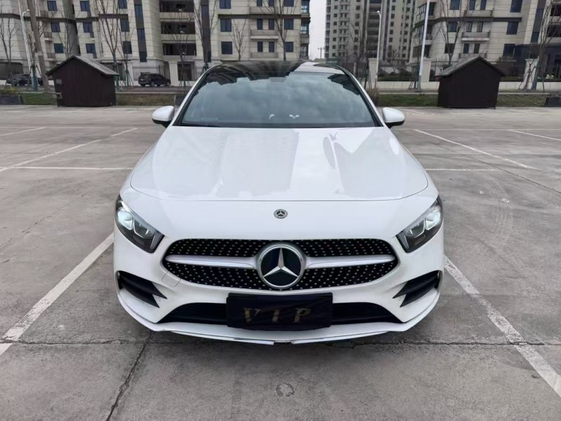 盐城19年奔驰A1