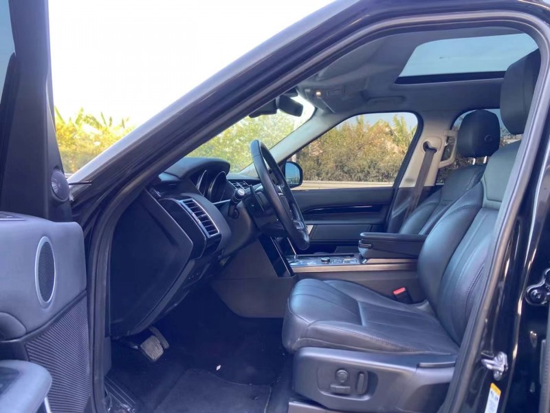 广州18年路虎发现8