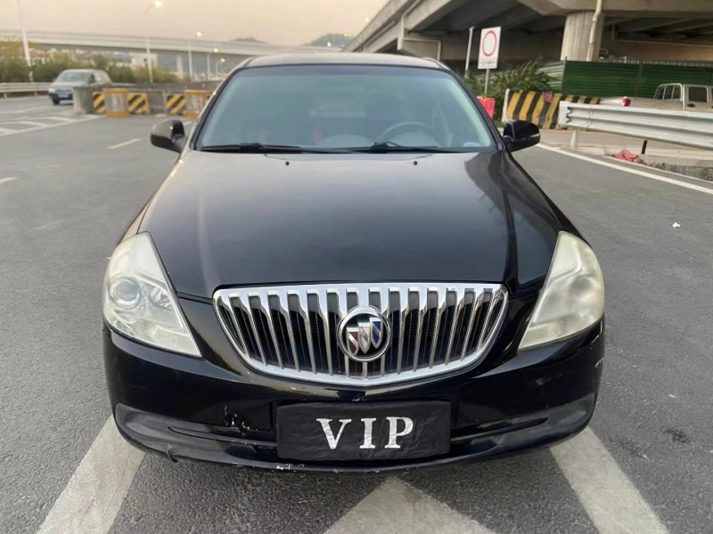 广州15年别克凯越1