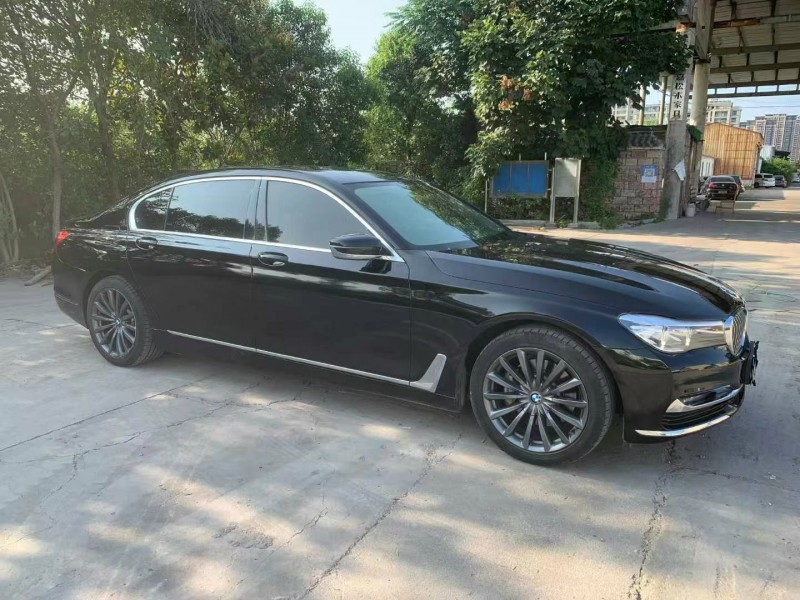 徐州18年宝马7系2