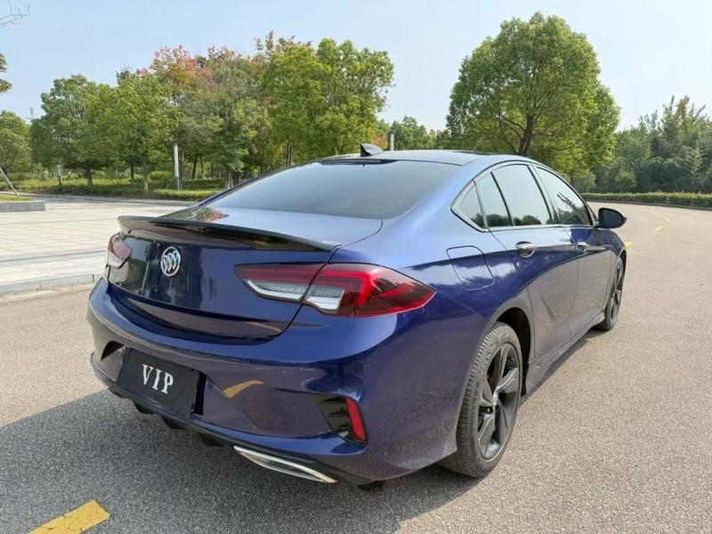 盐城21年别克君威5