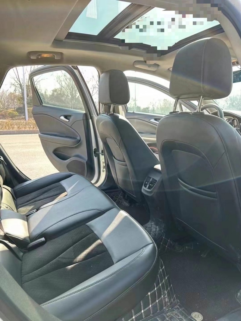 枣庄19年别克威朗5