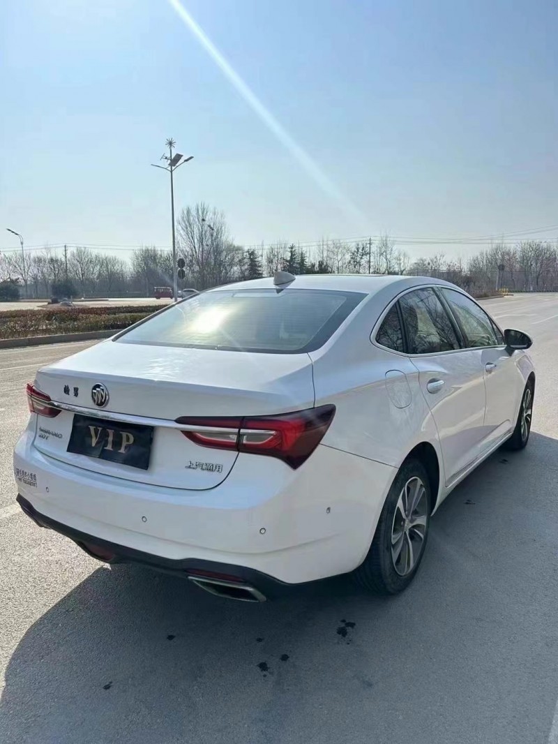 枣庄19年别克威朗9