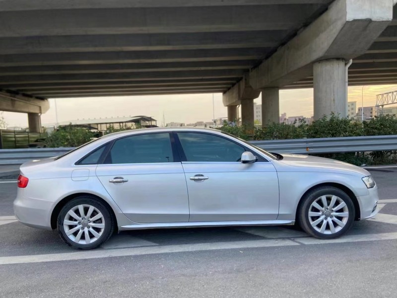 广州14年奥迪A4L4