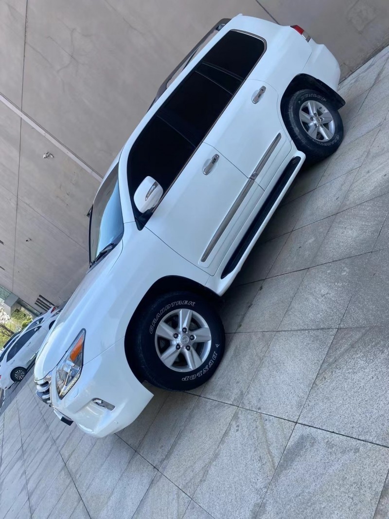 營口13年雷克薩斯LX8