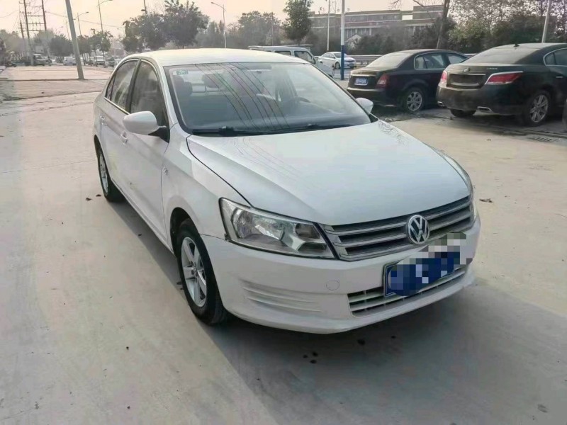 菏泽15年大众桑塔纳3