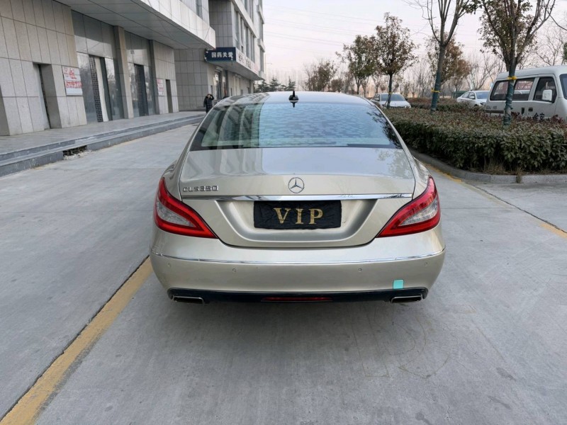 枣庄12年奔驰CLS3