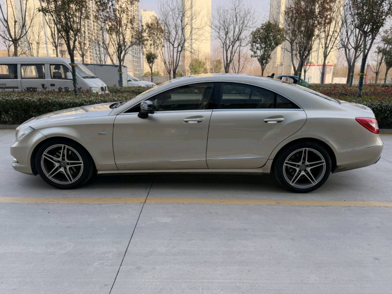 枣庄12年奔驰CLS4