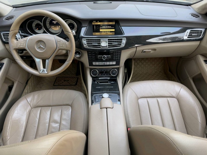 枣庄12年奔驰CLS6