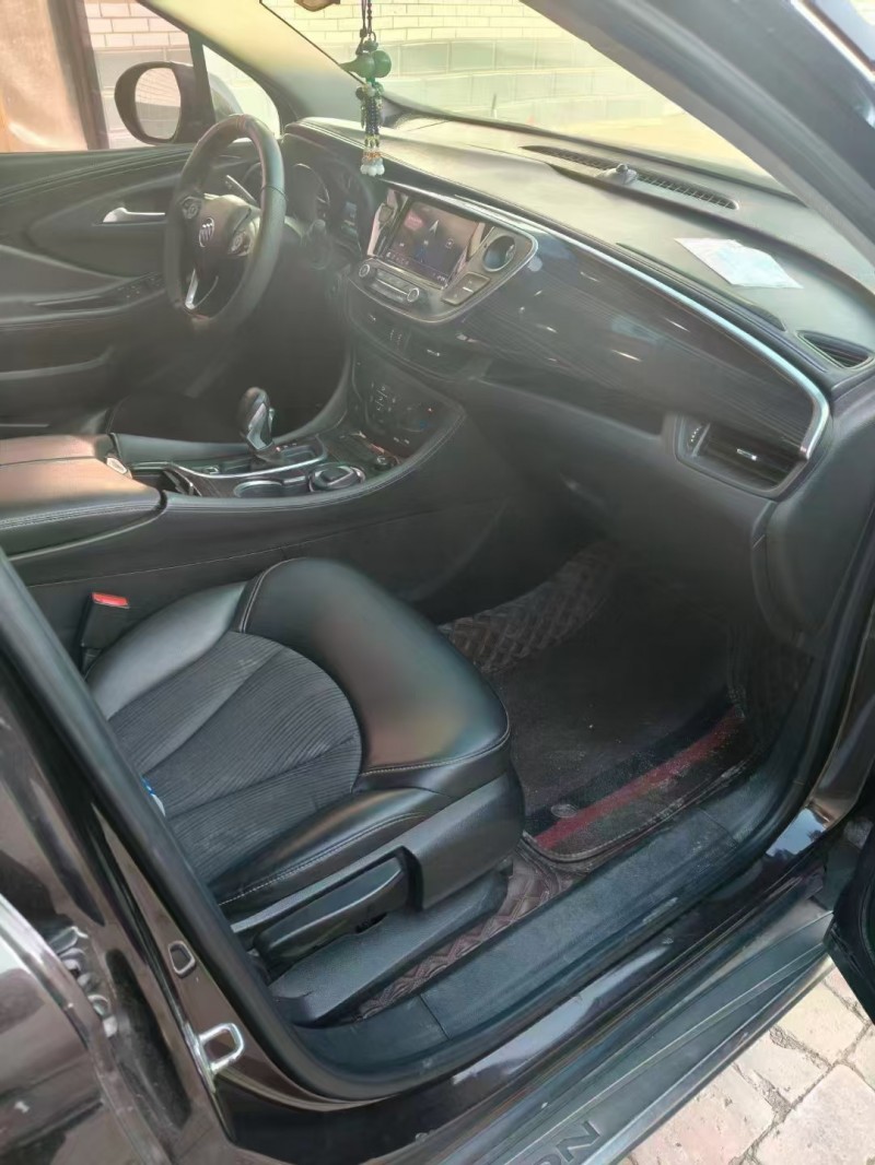 保定20年别克昂科威6