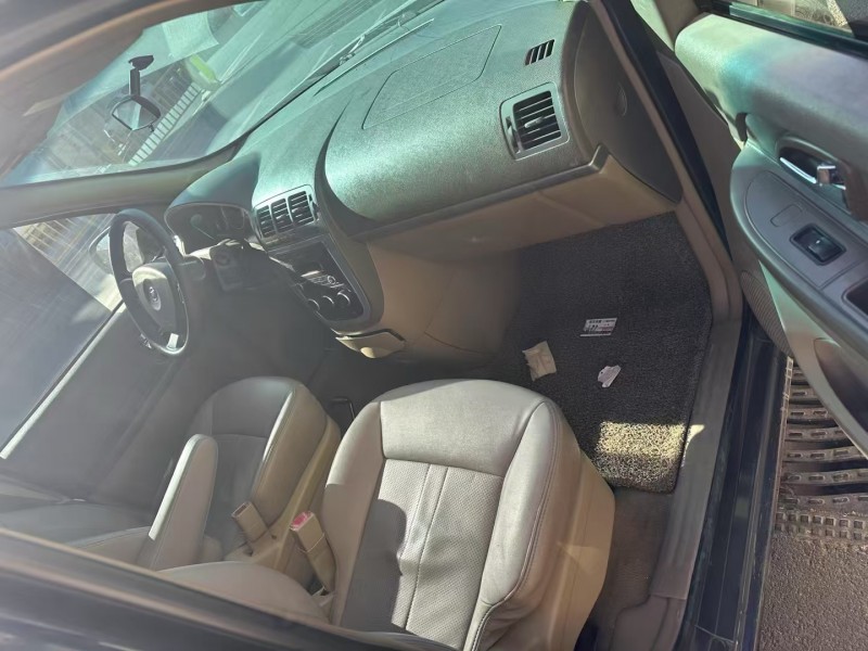 保定15年别克GL85