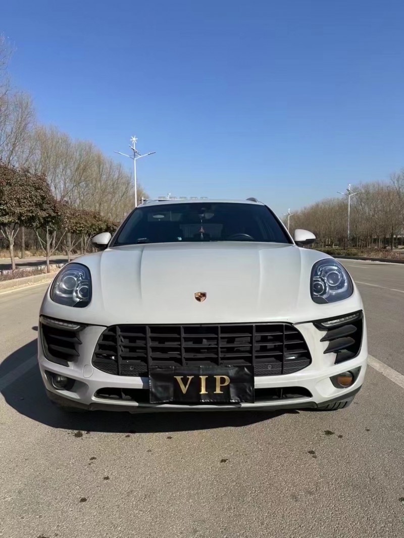 枣庄17年保时捷Macan1