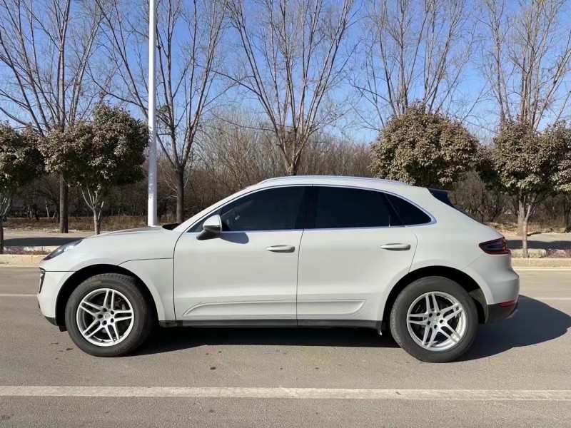 枣庄17年保时捷Macan7