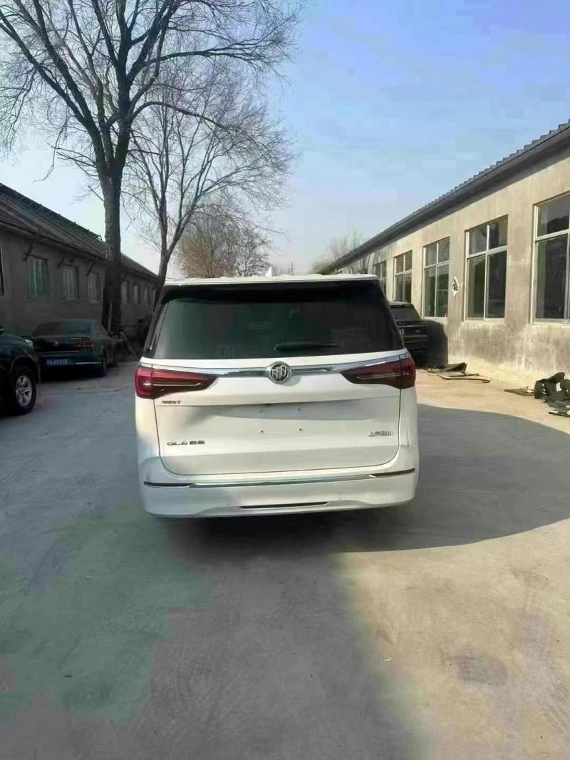 青岛21年别克GL88