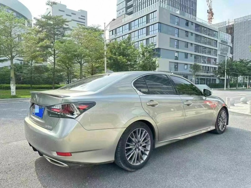 广州18年雷克萨斯GS8