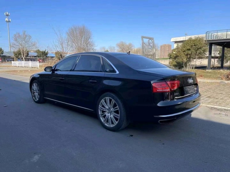 枣庄14年奥迪A8L7