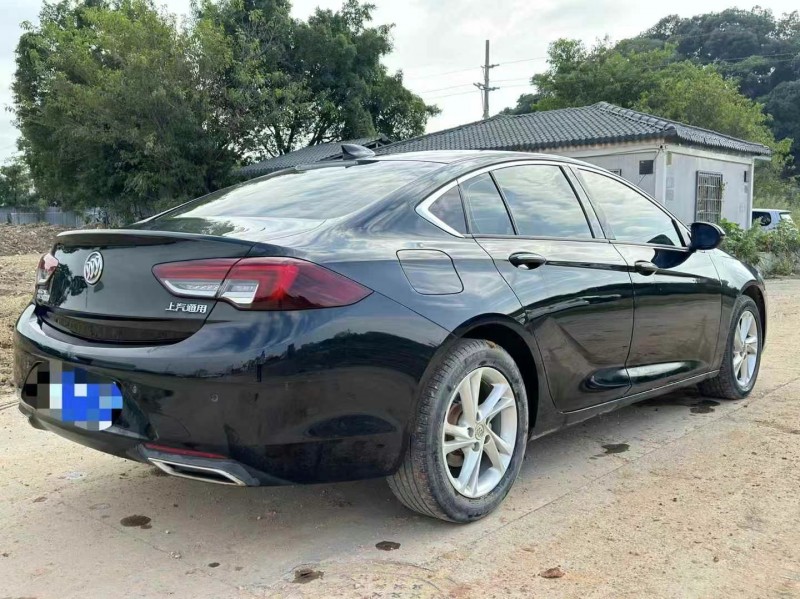 广州21年别克君威5