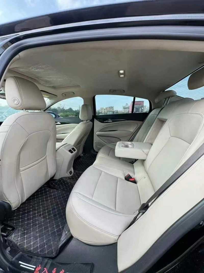 广州21年别克君威6