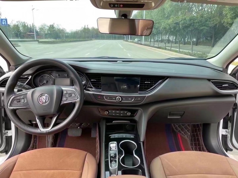 枣庄22年别克君威6