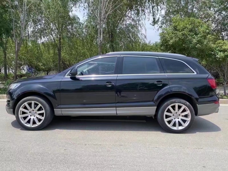 枣庄13年奥迪Q77