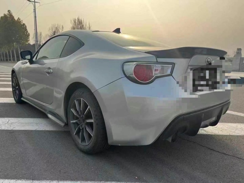 棗莊15年斯巴魯BRZ8