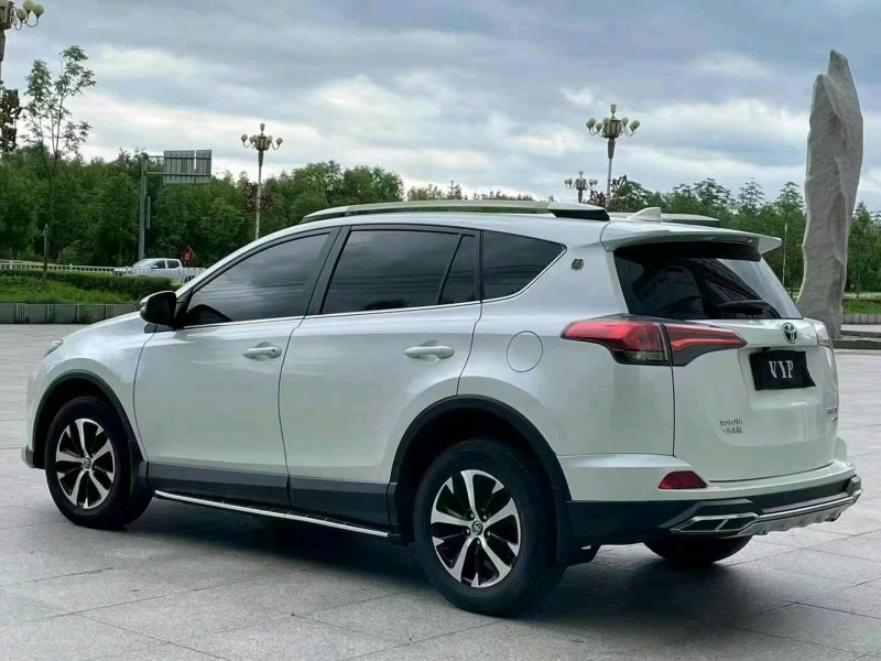 吉林19年豐田RAV46