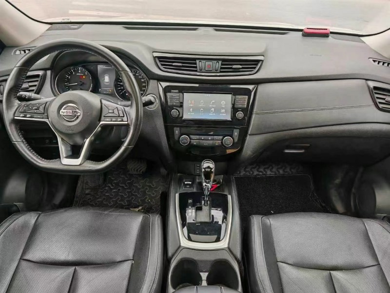 惠州18年日產奇駿5