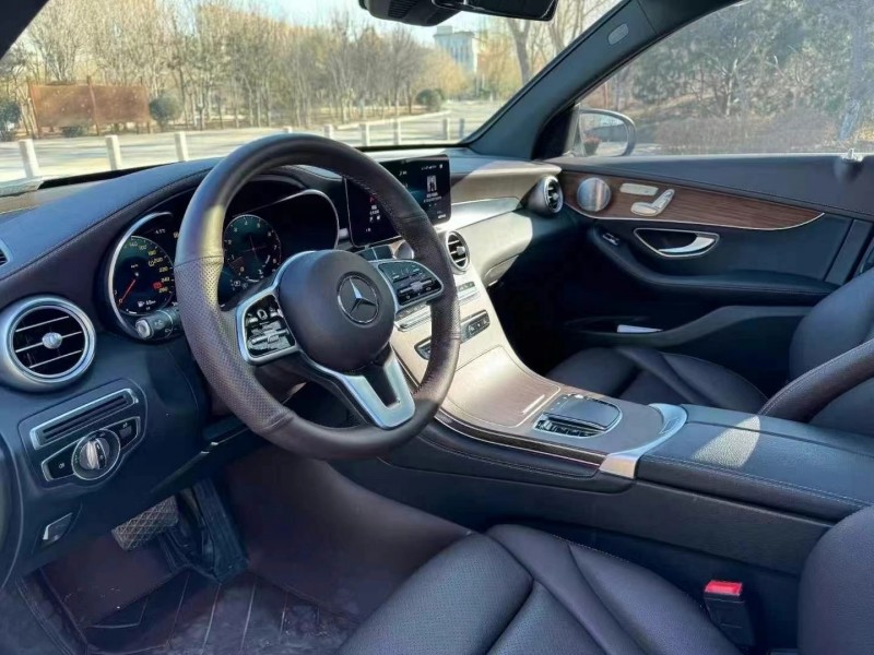 青岛21年奔驰GLC4