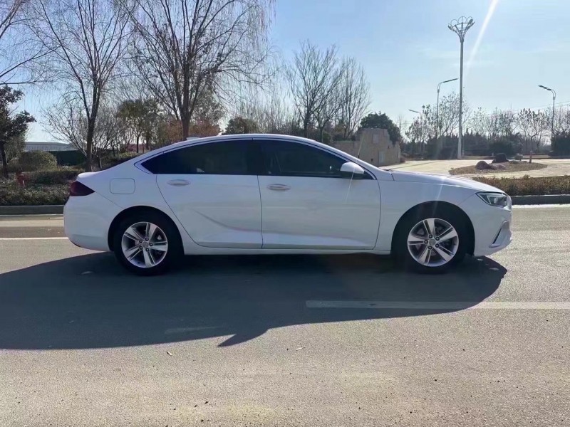 枣庄20年别克君威7