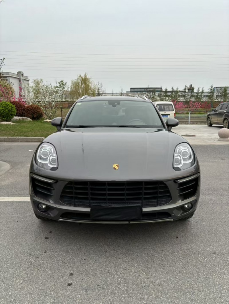 宿遷16年保時捷Macan1
