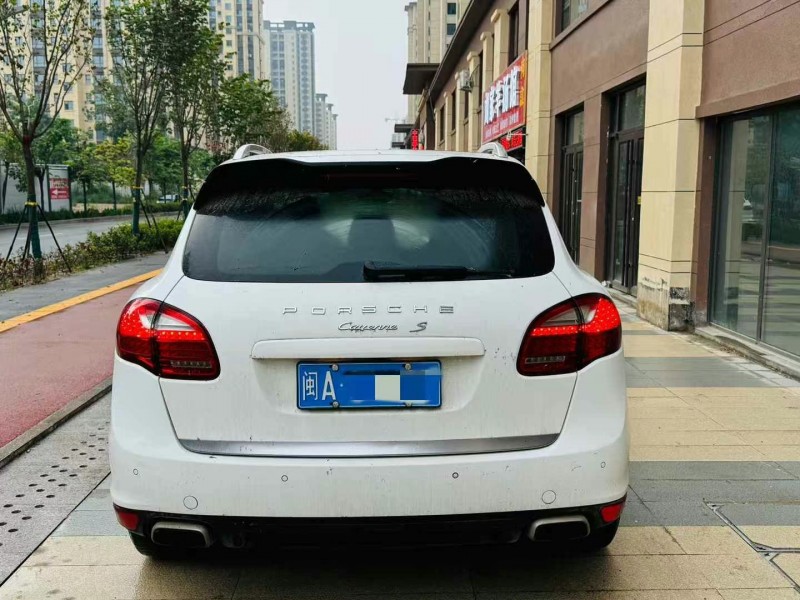 聊城12年保時捷卡宴4